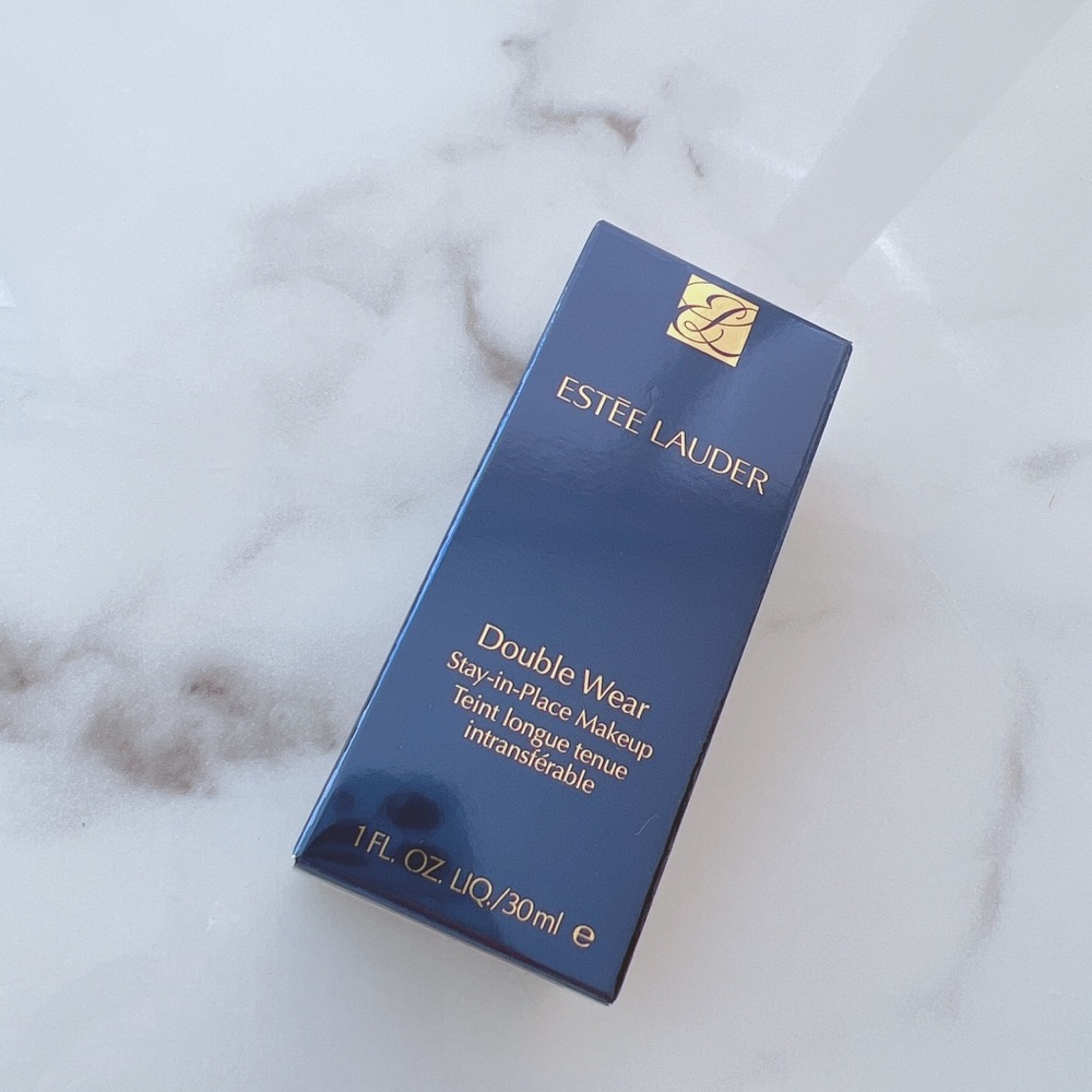 Estée Lauder DW 2N1 BRAND NEW IN BOX